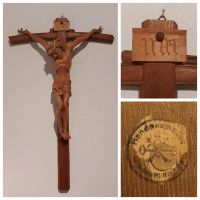 Holzkreuz / Jesus am Kreuz / Kruzifix / Schnitzerei Antik Bayern - Königsbrunn Vorschau