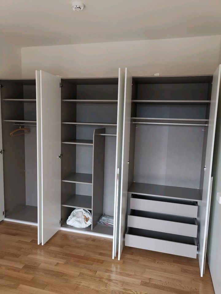 Kleiderschrank neuwertig in Gotha