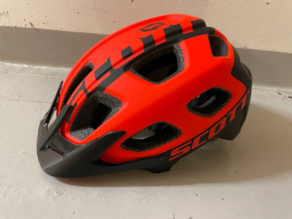 NEU Fahrradhelm Scott Gr. S in Westerheim