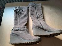 Marco Tozzi Wildlederstiefel beige Gr .36 Bayern - Rosenheim Vorschau
