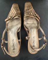 Schuh Sommer halb offen vorne geschlossen Gr. 38 BONITA Gold Baden-Württemberg - Fellbach Vorschau