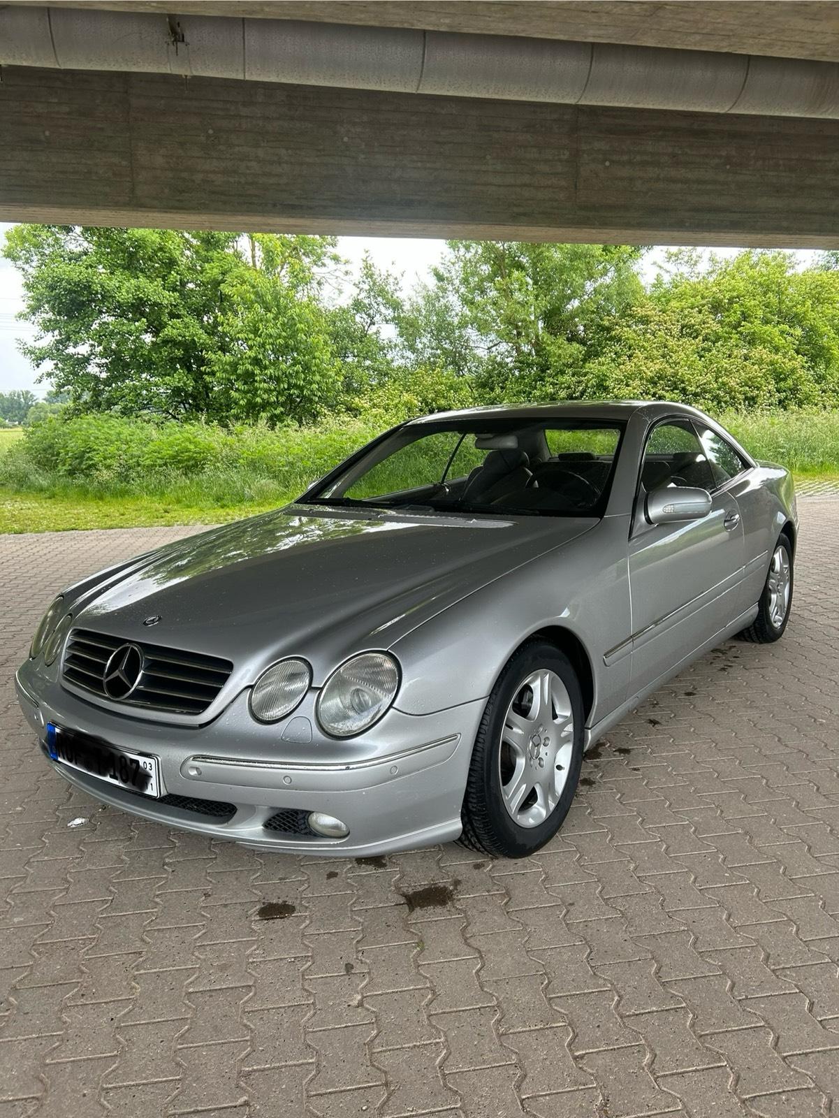 Abbildung des Autos Mercedes Benz Cl500 c215