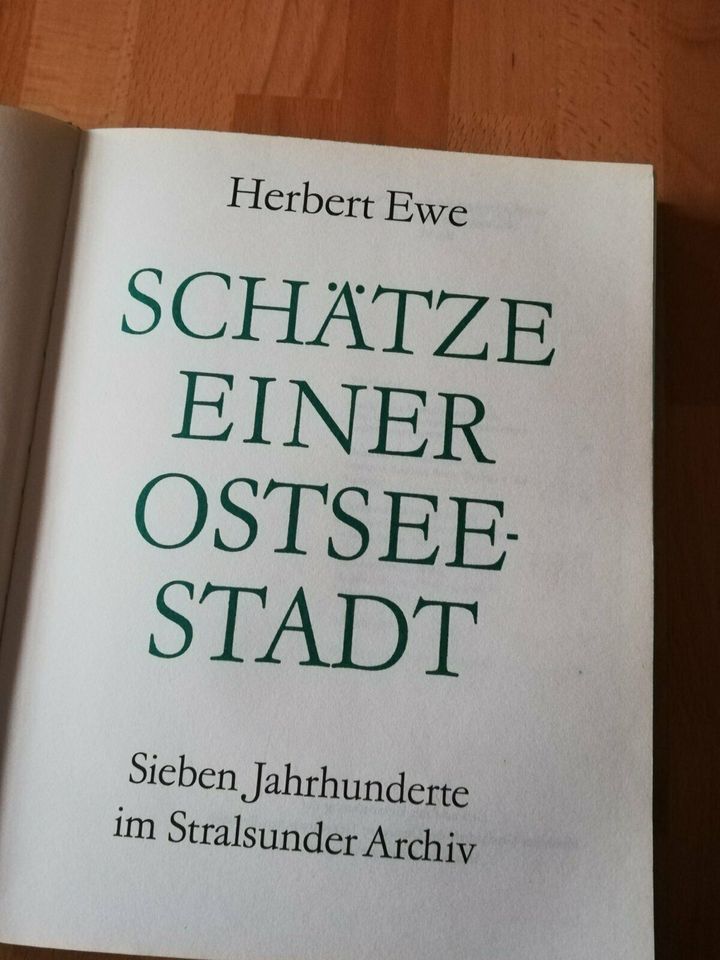 Buch Schätze einer Ostseestadt für 5,20 € in Merseburg