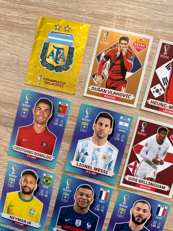 FiFA World Cup 2022 Qatar Panini Sticker Ronaldo Messi etc in Immenstadt