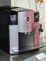 ANGEBOT Jura Impressa C5 Effektfolie Perle Kaffeevollautomat EIN HINGUCKER Milchschaum viel Zubehör Gewährleistung Jura J Z S E F Münster (Westfalen) - Handorf Vorschau