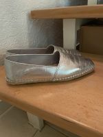 Damenschuhe Zara in Silber München - Bogenhausen Vorschau