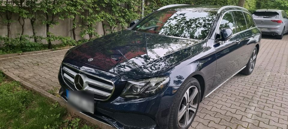 Mercedes-Benz E 400 Vollaustattung Pano/Distr./Burmester/Massage in Starnberg