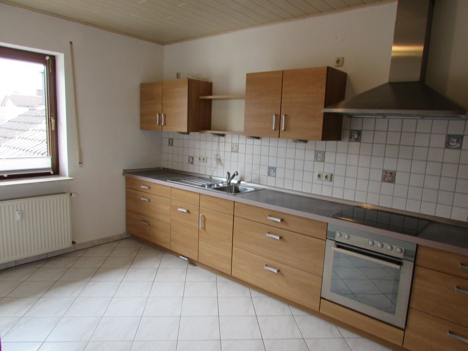 Komfortable & helle 3 Zimmer Wohnung in Stockheim OT zu vermieten in Kronach