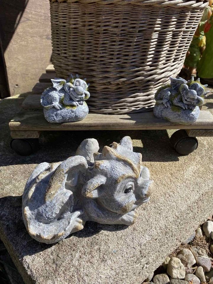 Garten Dekor Figuren 3 Drachen Neu in Schwedt (Oder)