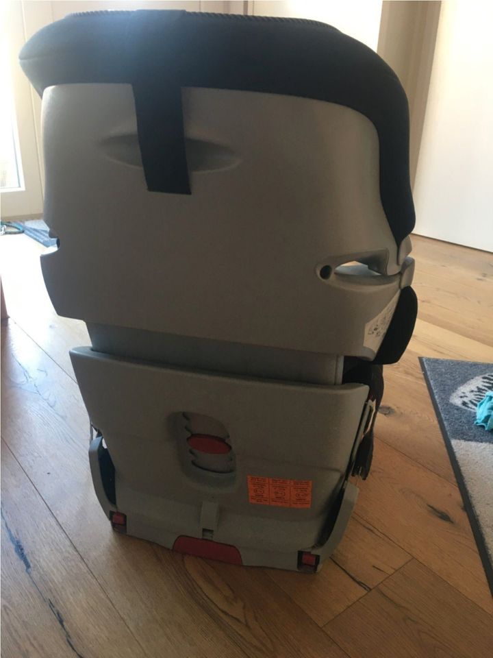 Kindersitz BMW ISOFIX Junior Seat 9 bis 25 kg in Bergisch Gladbach