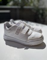 Adidas ❤️ Sneakers Turnschuhe Klettverschluss weiß Gr. 35 US 3 Bayern - Memmingen Vorschau