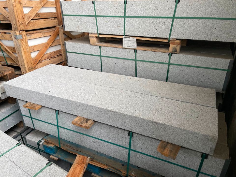 Granit Blockstufe 150x35x15 cm, grau, NEU, gestrahlt in Leipzig