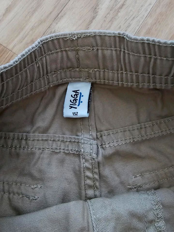 Shorts Gr. 152 Neu in Berlin