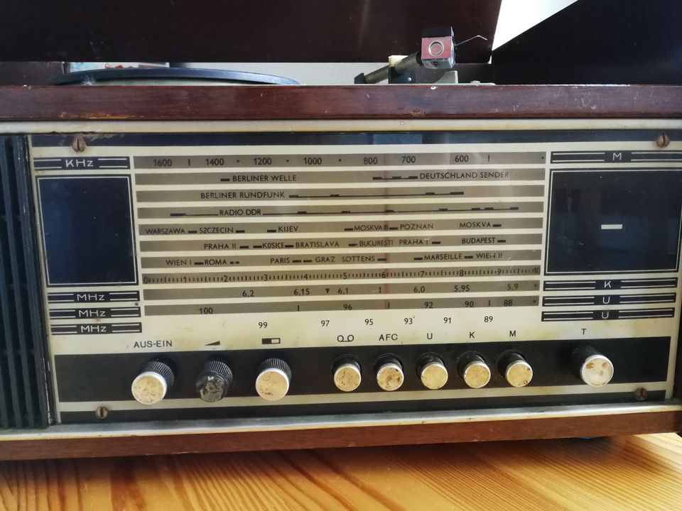 Phono Star/ PETER-Tonmöbel KG/ RADIO+PLATTENSPIELER/Vintage in Berlin