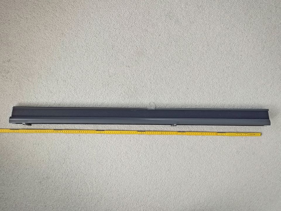 Einhänge-Rollo dunkelgrau, 120 B x 160 H Top-Zustand in Eschborn