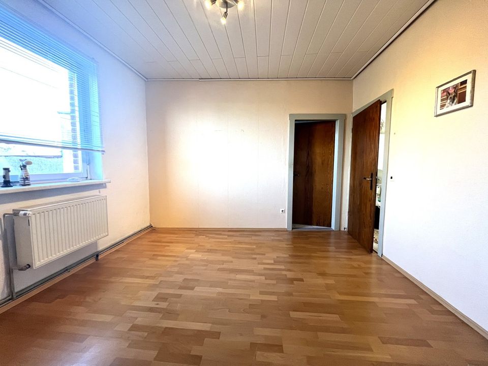 Charmantes Einfamilienhaus mit Großem Potenzial in Bobbau (3 Etagen) in Wolfen