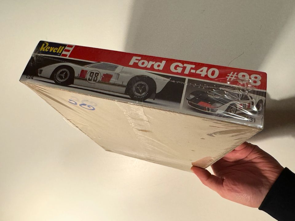 Revell Ford GT40 1:24 Bausatz Slotcar in Sindelfingen