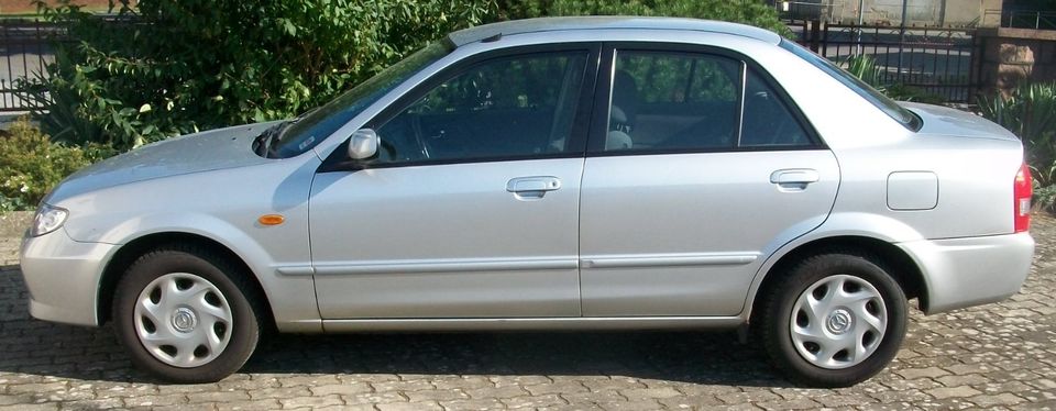 MAZDA 323 S 1.6 Benzin in Lauchhammer