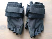 Nagelneue Fitness Handschuhe Gr. M/L Thüringen - Weimar Vorschau