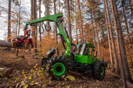 Reil & Eichinger Rückezug Forwarder EQUUS 6Rad 175N 6WDC in Nittenau