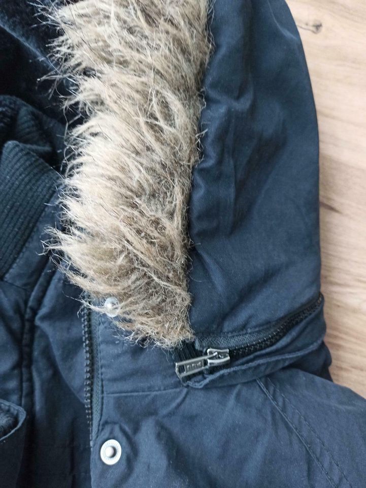 Umstandsjacke für den Winter in Bernau