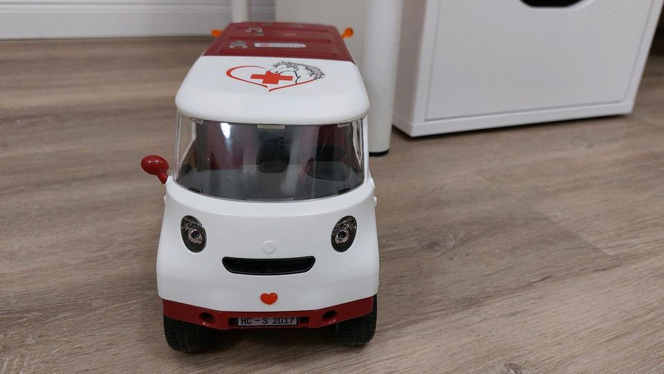 8Schleich Tierarzt Bus in Rethemer