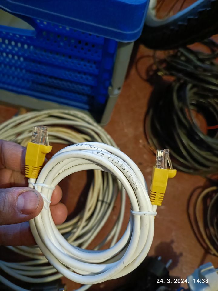 verschiedene kabel in Lichtenfels