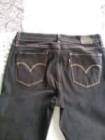 Verkaufe Schwarze Levi's Jeans Hessen - Dietzhölztal Vorschau