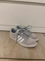 Schuhe von Adidas Nordrhein-Westfalen - Euskirchen Vorschau
