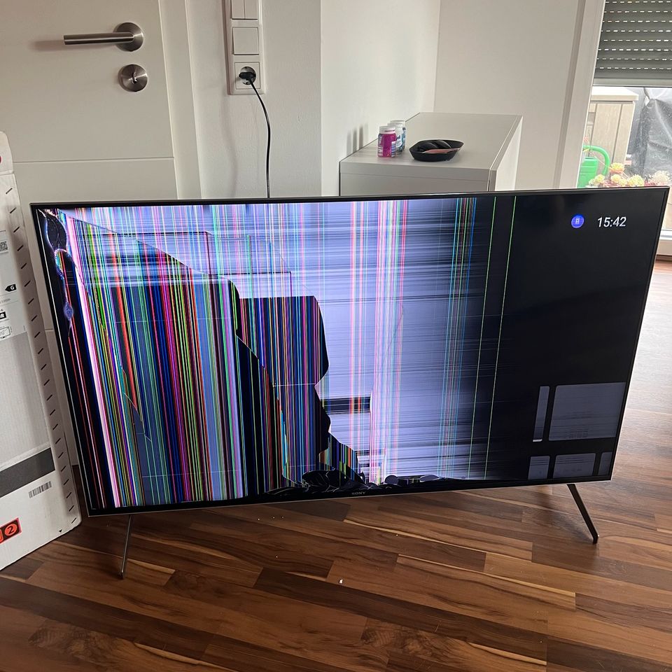 Sony KE-55XH9005 Smart TV 55 Zoll UHD - Displayschaden in Veitsbronn