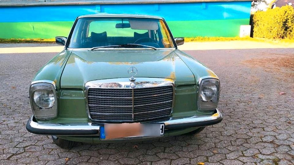 Sehr guter Mercedes 200 D Strichacht /8 in Bonn