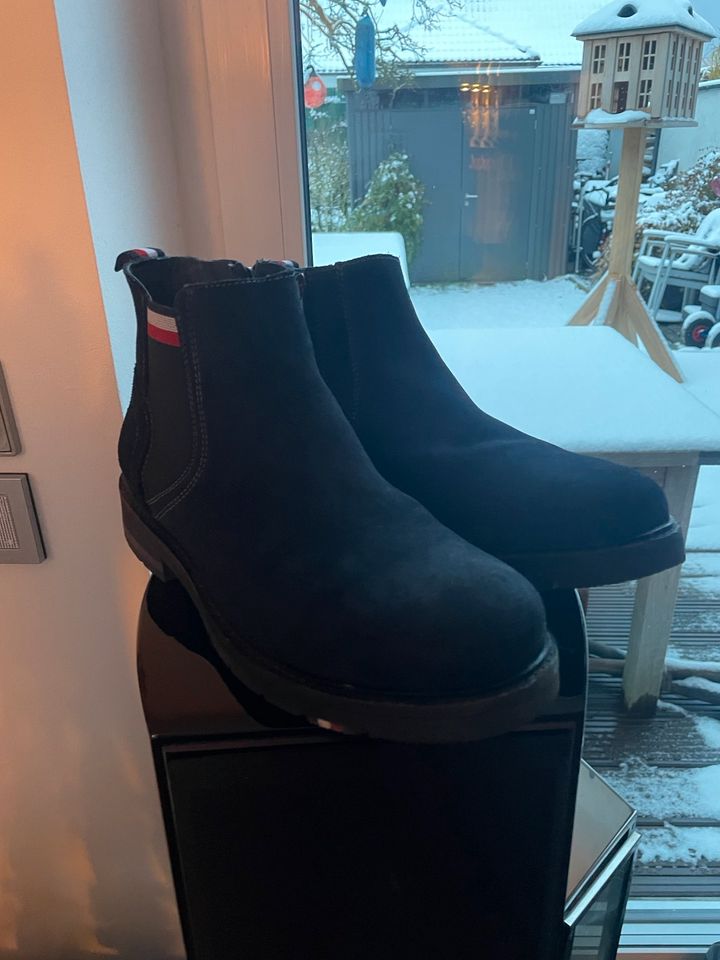 TOMMY HILFIGER Chelsea Boots Stiefel Stiefeletten blau Gr 41 wNEU in  Herzogtum Lauenburg - Aumühle bei Hamburg | eBay Kleinanzeigen ist jetzt  Kleinanzeigen