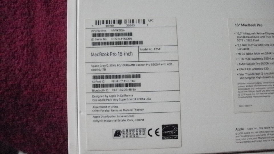 MacBook Pro 16", 8 Core i9, 1 TB SSD Top Zustand in OVP in Berlin