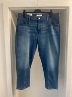 NEU Jeans Jeanshose Hose Brax Straight Fit Größe 46 Damen 7/8 Nordrhein-Westfalen - Overath Vorschau
