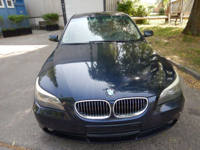 BMW 530 d xDrive Touring (E61) in Berlin