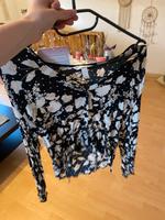 Schöne Bluse blumen Hessen - Selters Vorschau