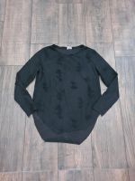 H&M Pullover Langarm Shirt schwarz mit Rissen Gr. M Brandenburg - Forst (Lausitz) Vorschau