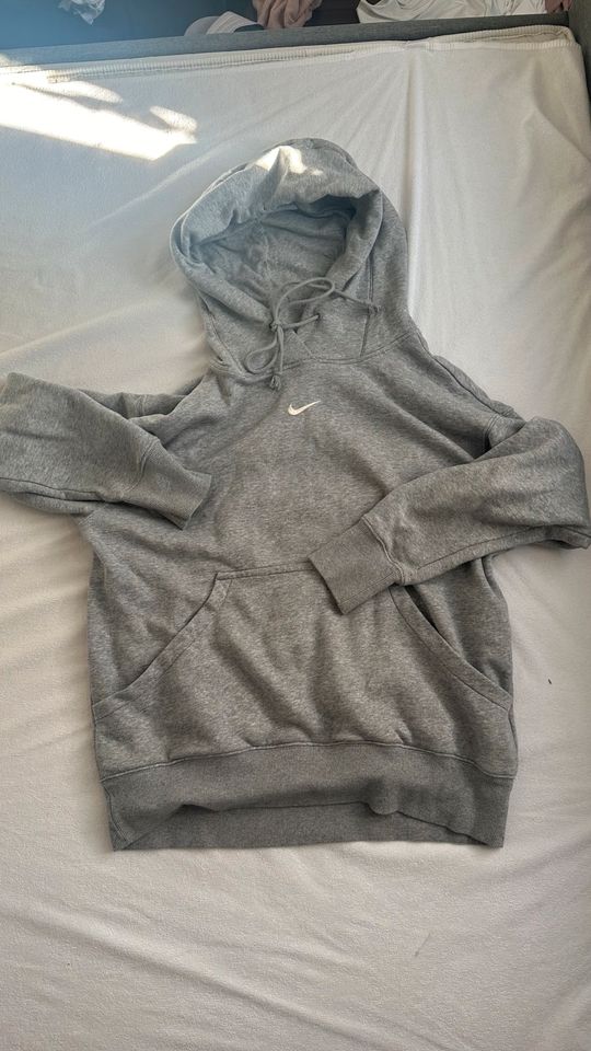 Nike Pullover in Osnabrück