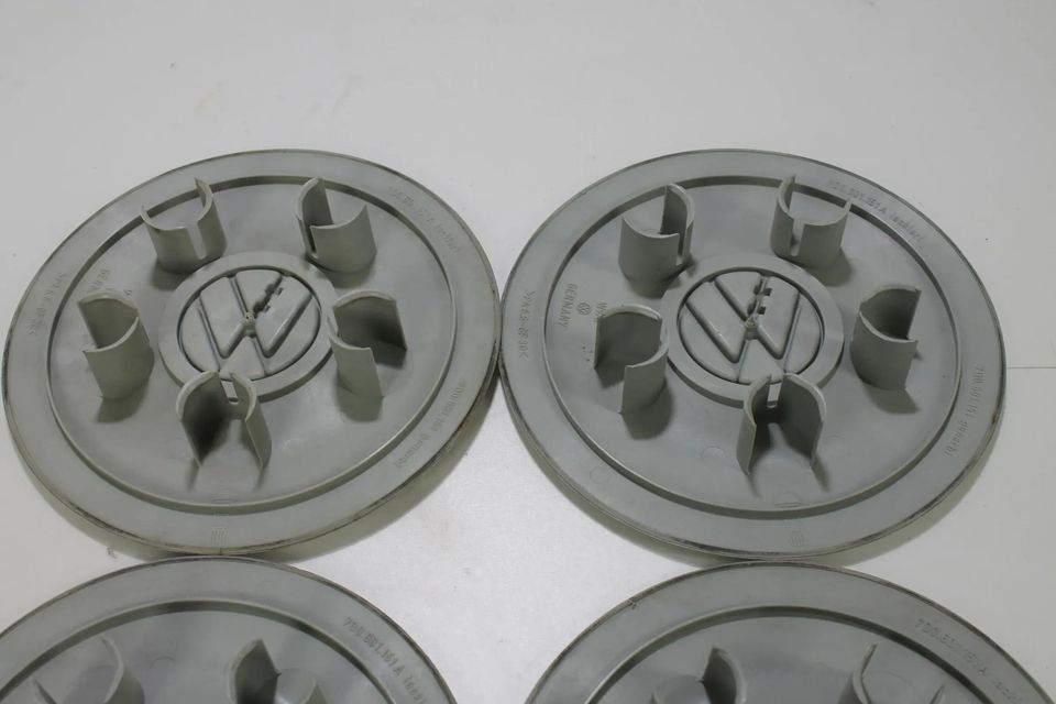 VW T4 Nabendeckel Felgendeckel Nabenkappen Radkappen lackiert in Zeitz