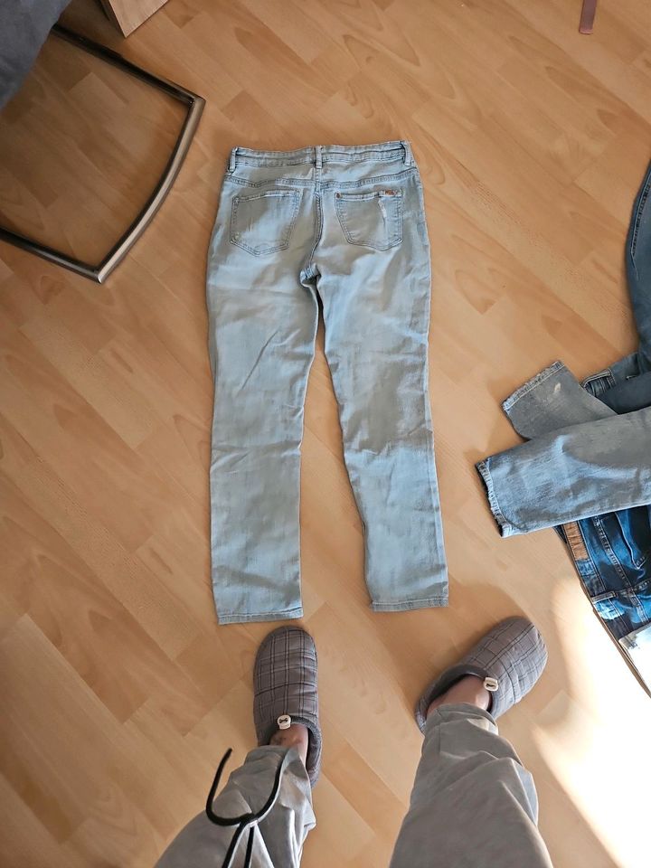 H&M Relaxed Jeans gr 146 in Velten