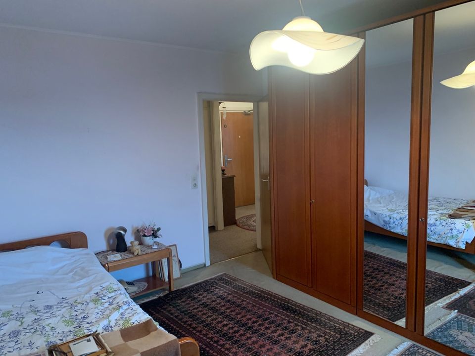 SANKT AUGUSTIN, geräumige und helle 2-Zimmer-ETW, ca. 73 m² Wfl., großer Balkon, Küche, Bad, Keller in Sankt Augustin