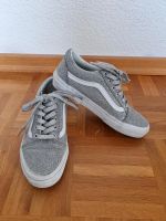 Vans Sneaker Old Skool Silber mit Glitzer Größe 38 Düsseldorf - Benrath Vorschau