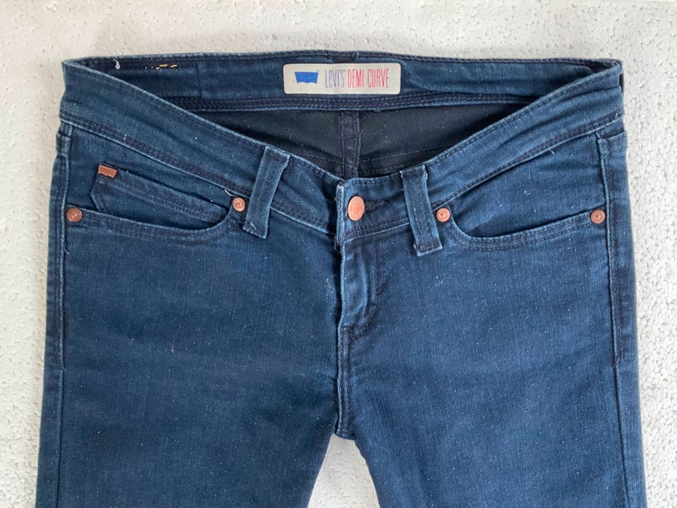 Levi's Demi Curve Skinny Jeans dunkelblau Größe 28 in Nürnberg (Mittelfr) -  Oststadt | eBay Kleinanzeigen ist jetzt Kleinanzeigen