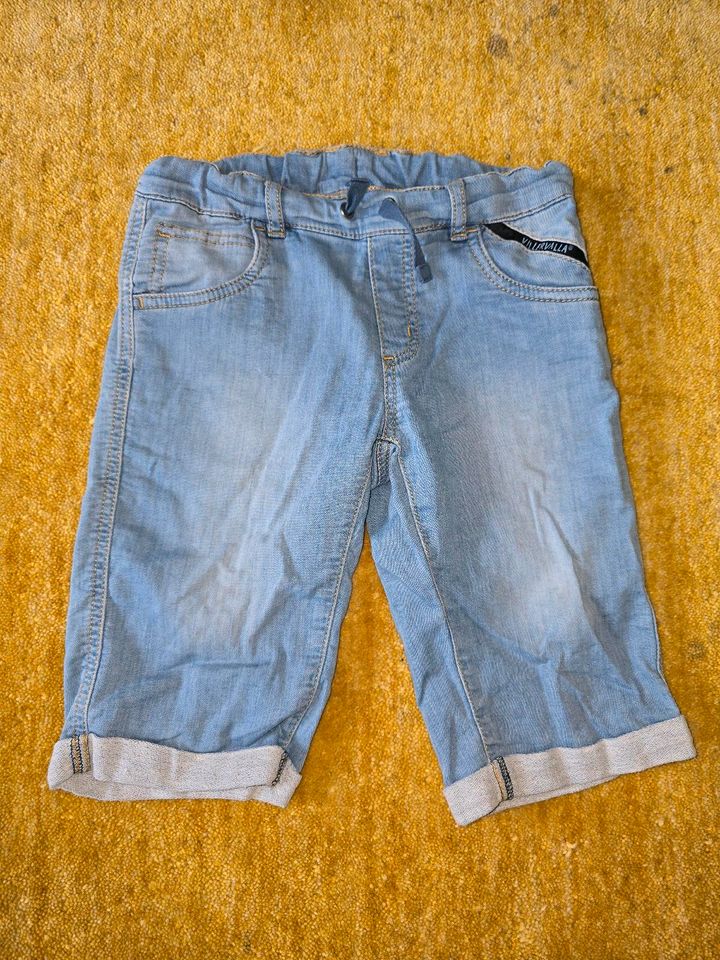 2 Villervalla Jeans Shorts 140 kurze Hosen in Berlin