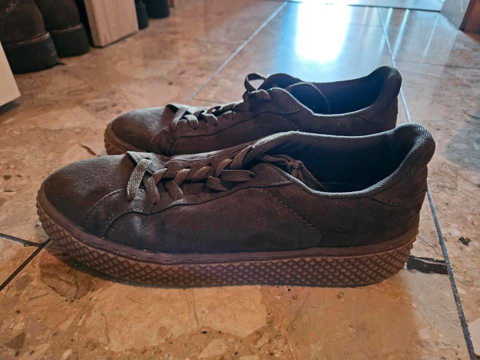 Khaki Damen Sneaker/Schuhe von Graceland Gr. 41 in Püchersreuth