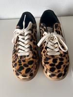 Zara Schuhe  Sneaker Leo Gr. 38 Niedersachsen - Seevetal Vorschau
