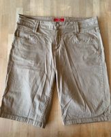 Bermuda  Shorts S.Oliver Gr. 40 in Beige Frankfurt am Main - Ostend Vorschau