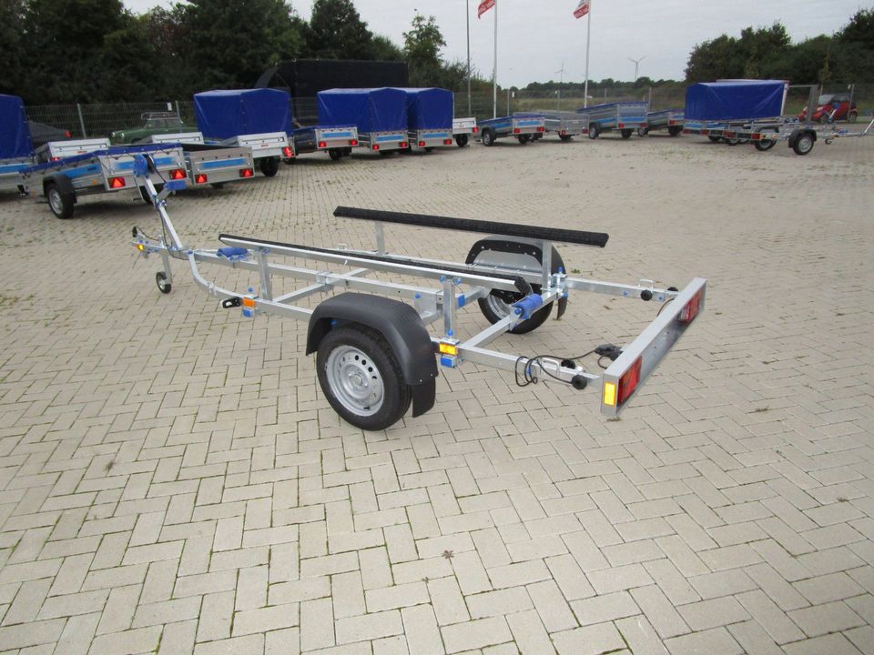 Bootstrailer mit Längsauflagen, 750KG, 100Km, Schlauchboottrailer in Syke