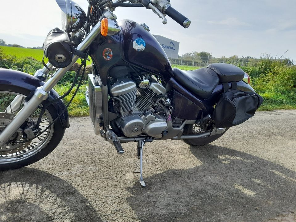 Honda VT 600 Lieferung ist möglich in Nieheim