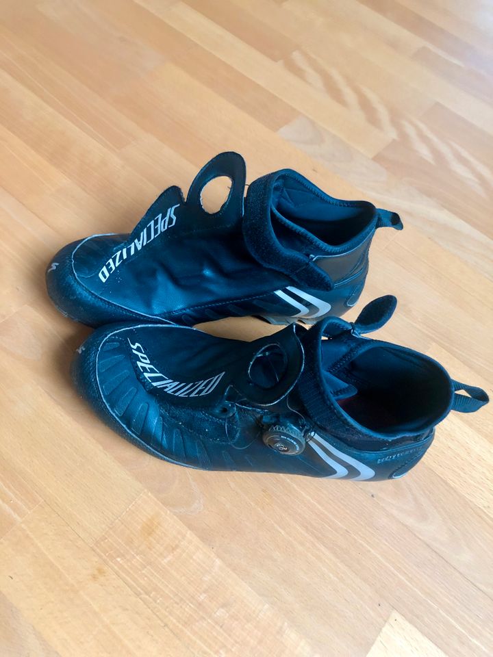 Winterschuh Specialized, Gr. 43,5 in Ebringen